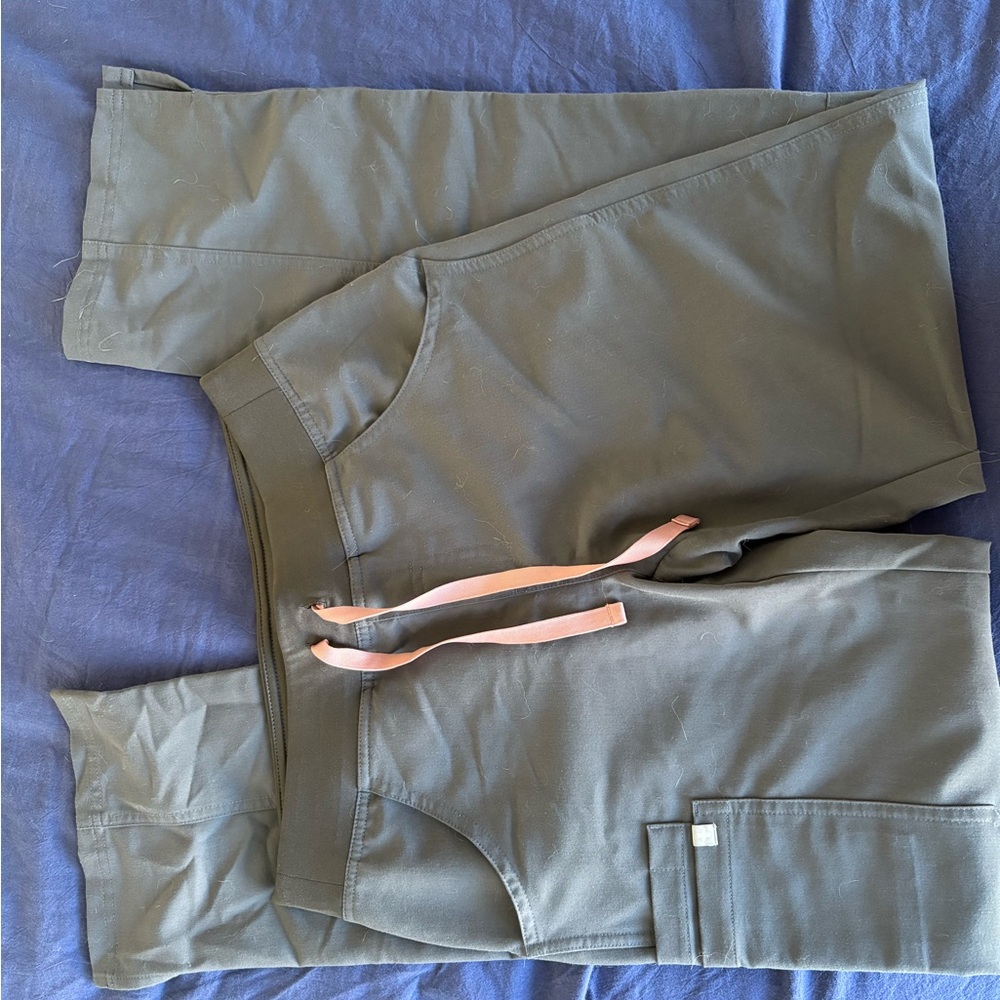 Figs Gray Scrub Top - Picture 6 of 7